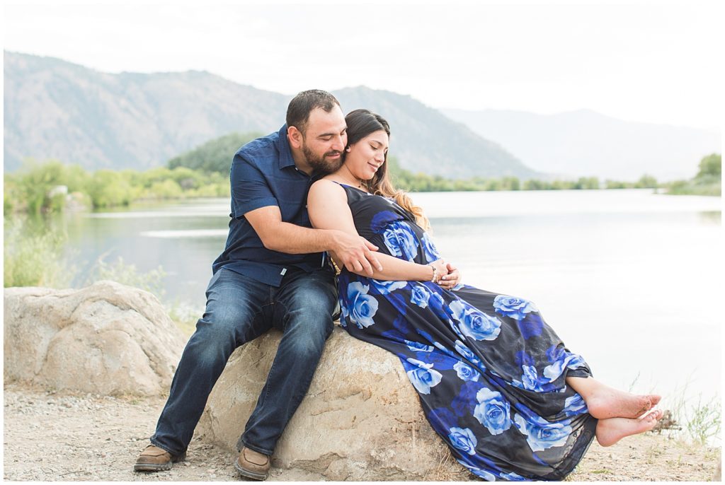 River Maternity Session Tiffany Joy Photography