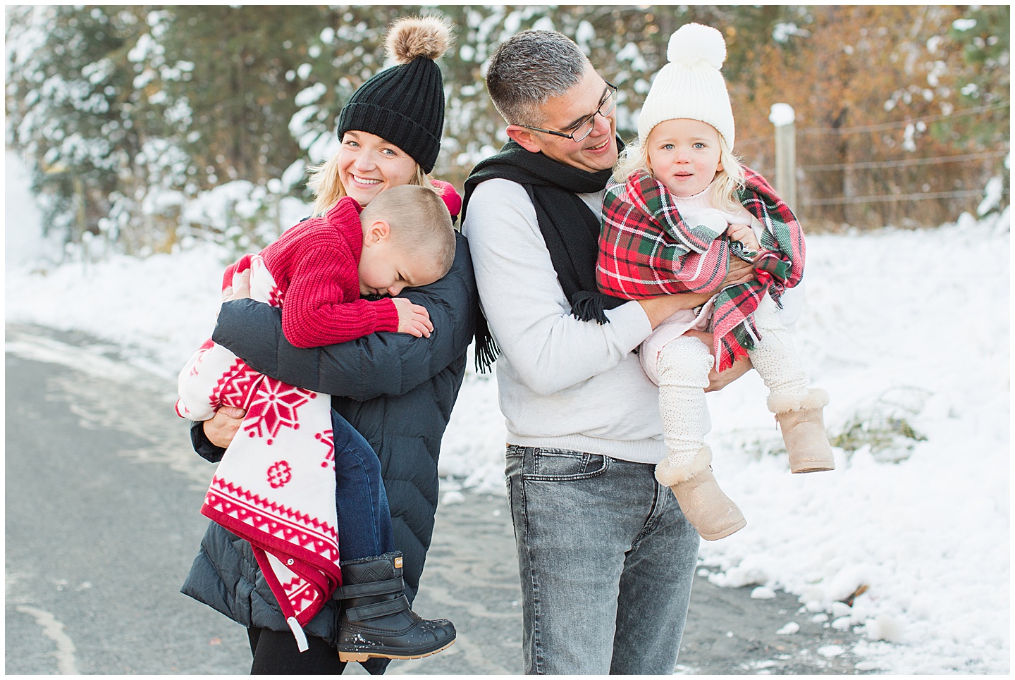 Winter snow and cocoa family session Tiffany Joy W Photography