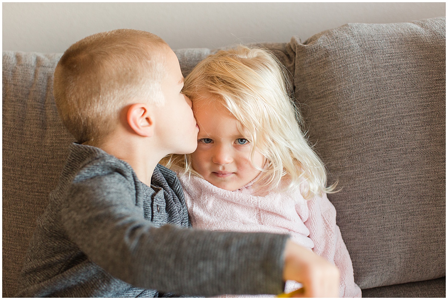 Winter snow and cocoa family session Tiffany Joy W Photography