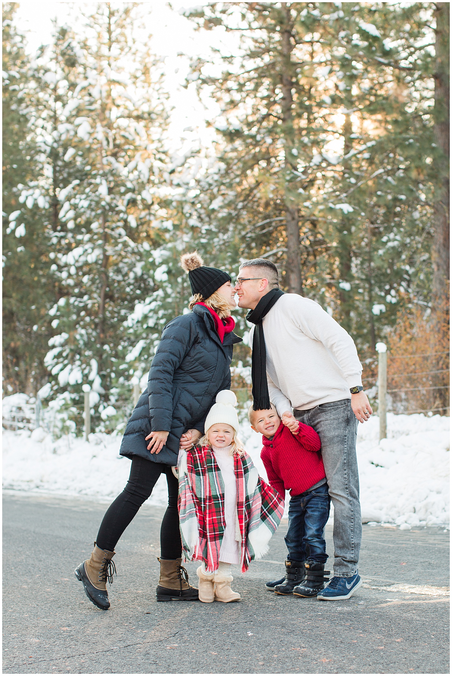 Winter snow and cocoa family session Tiffany Joy W Photography