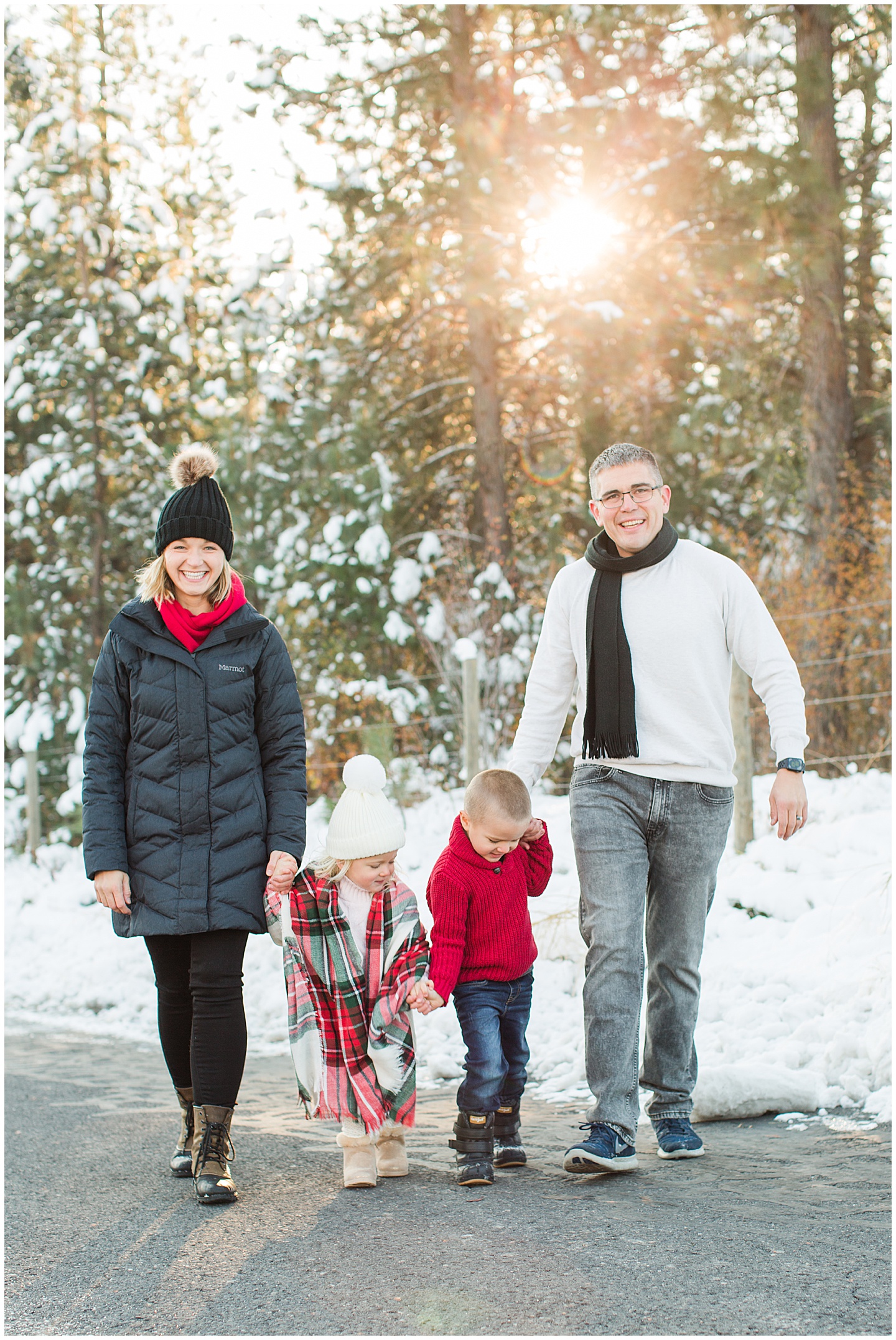 Winter snow and cocoa family session Tiffany Joy W Photography