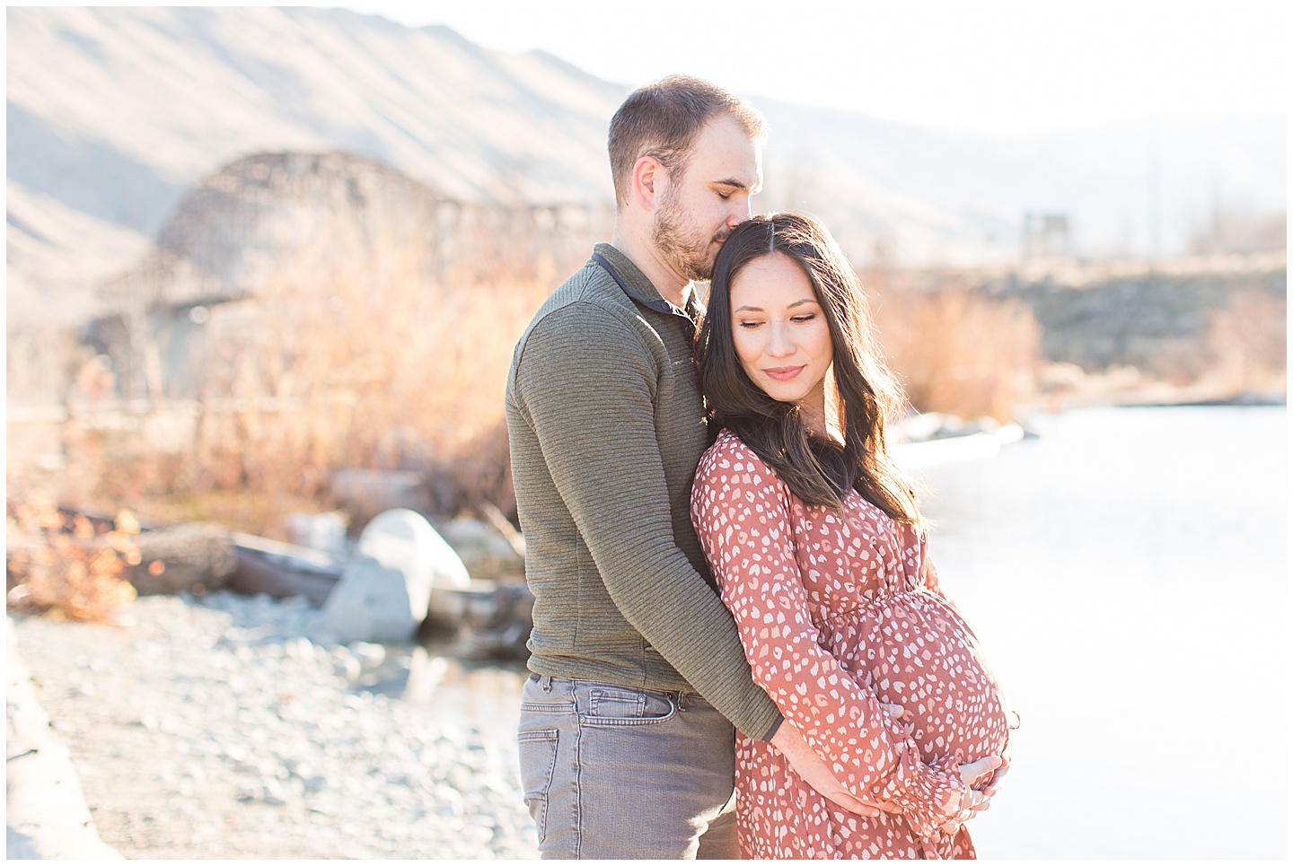 Winter River Maternity Session Tiffany Joy W Photography