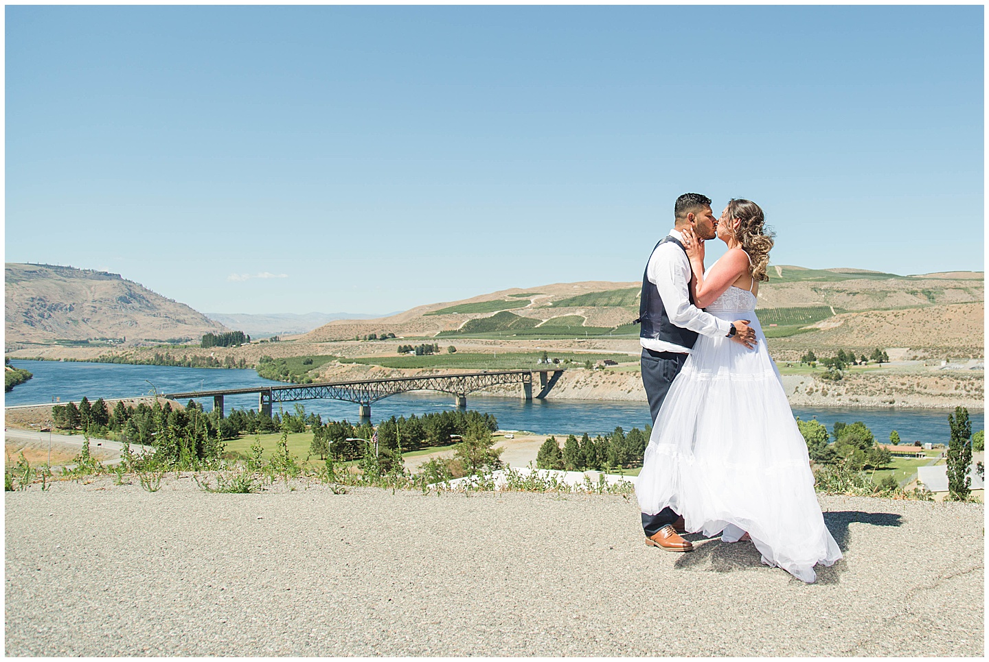 Columbia River Navy and Pink Wedding Tiffany Joy W Photography