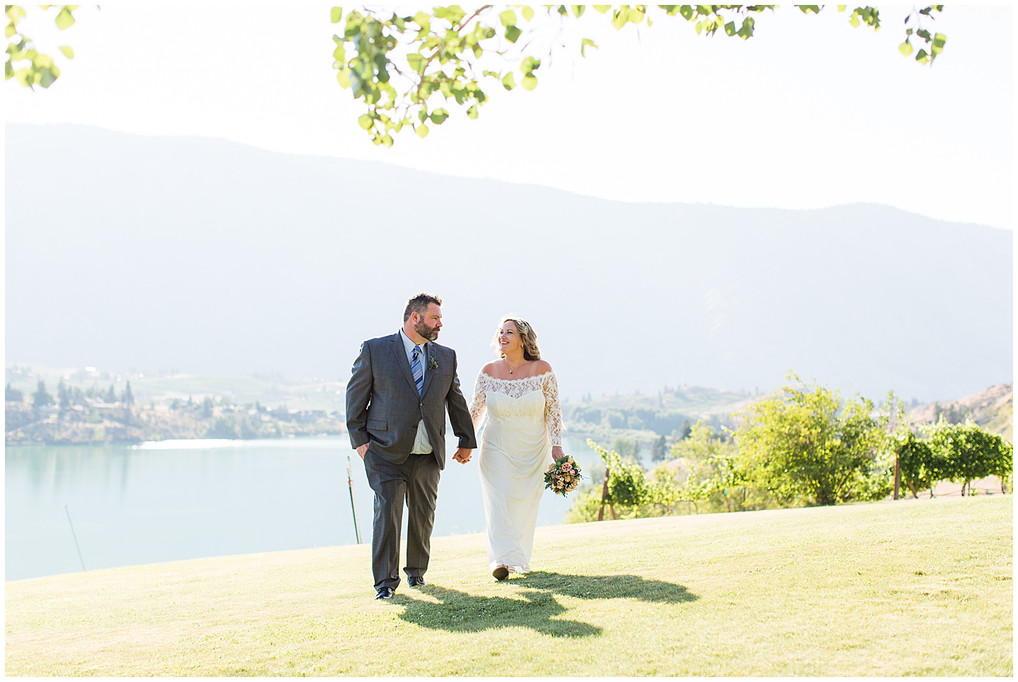 Lake Chelan Intimate Sunset Wedding Tiffany Joy W Photography