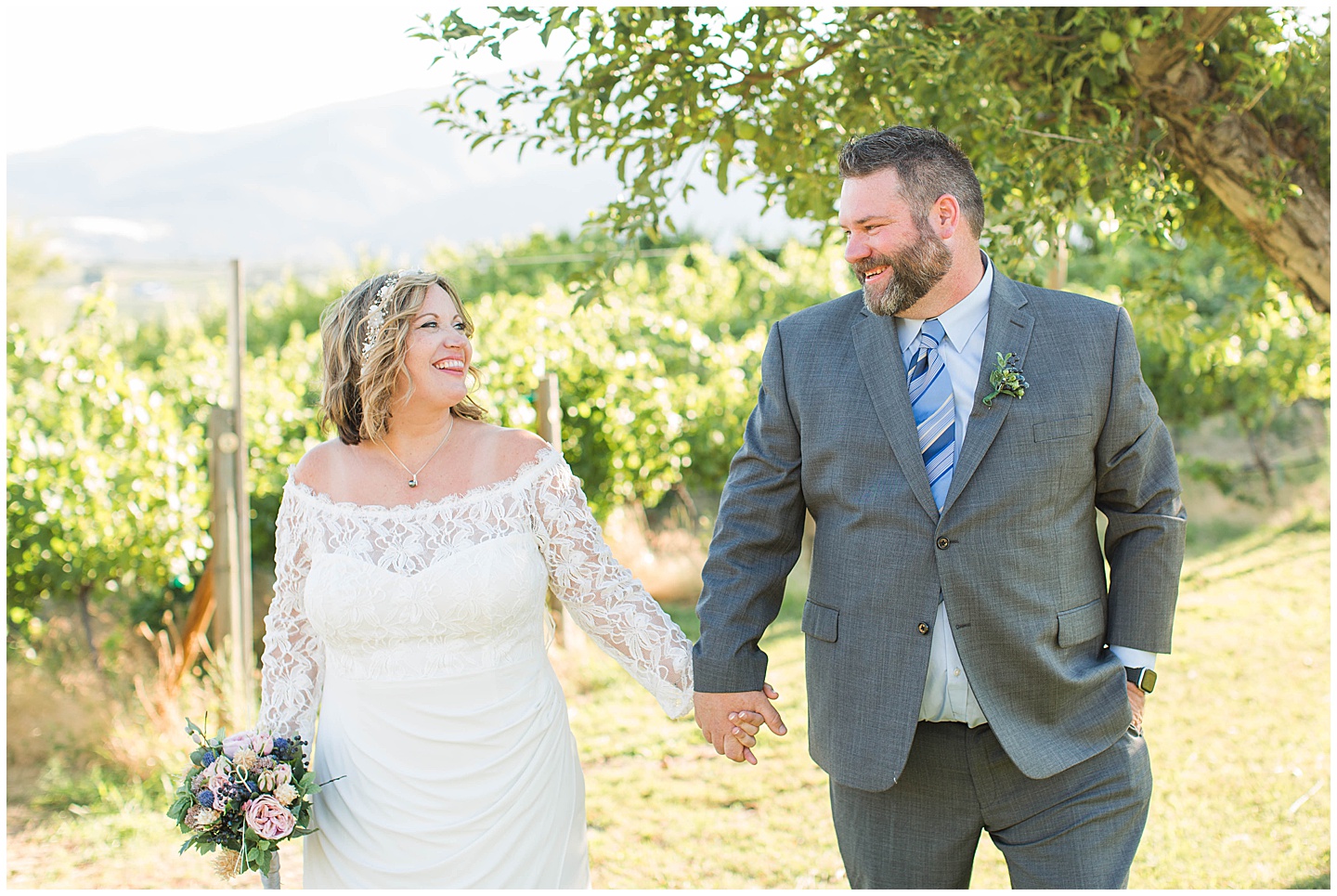 Lake Chelan Intimate Sunset Wedding Tiffany Joy W Photography