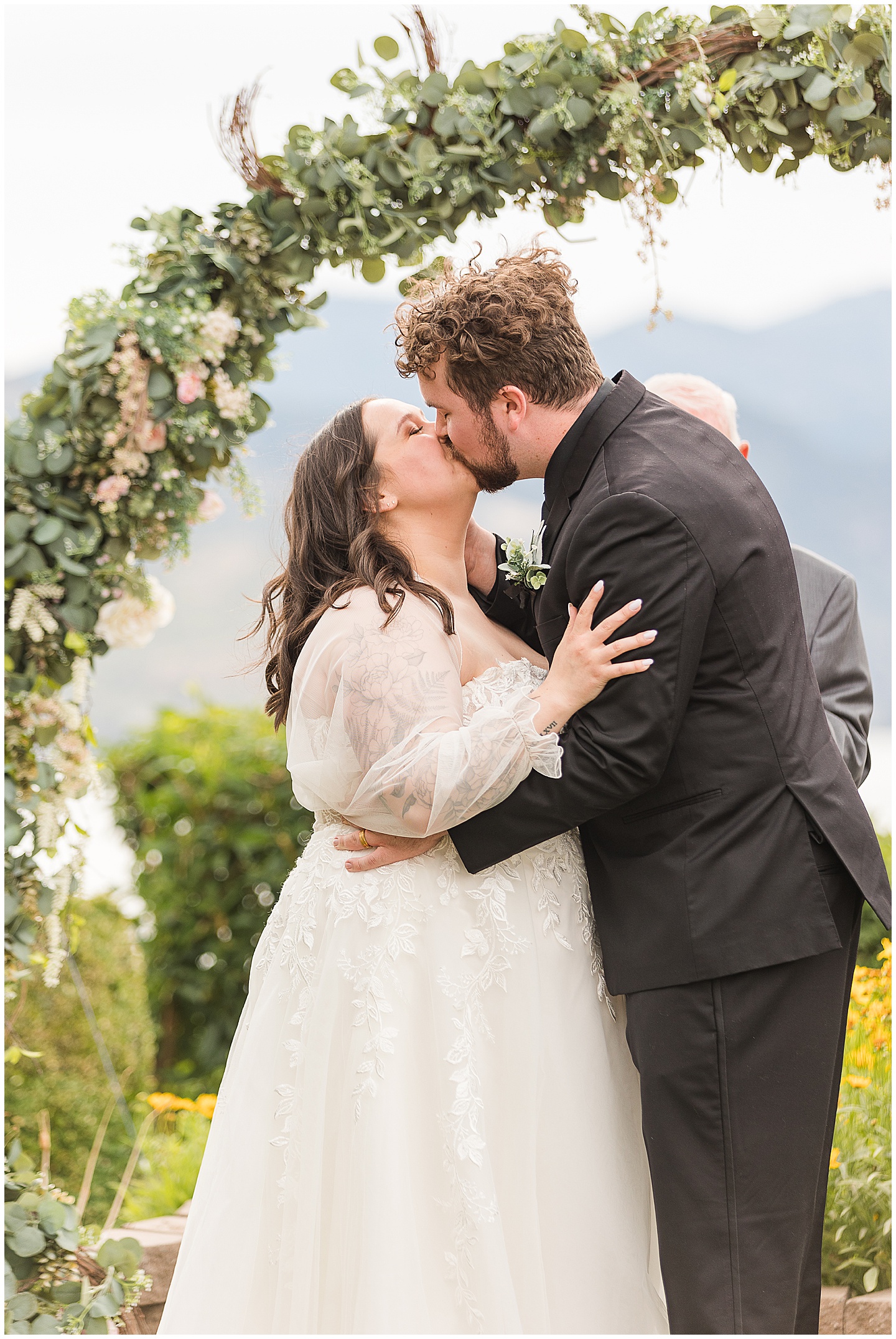 Lake Chelan Summer Wedding