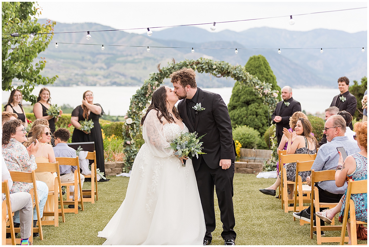 Lake Chelan Summer Wedding