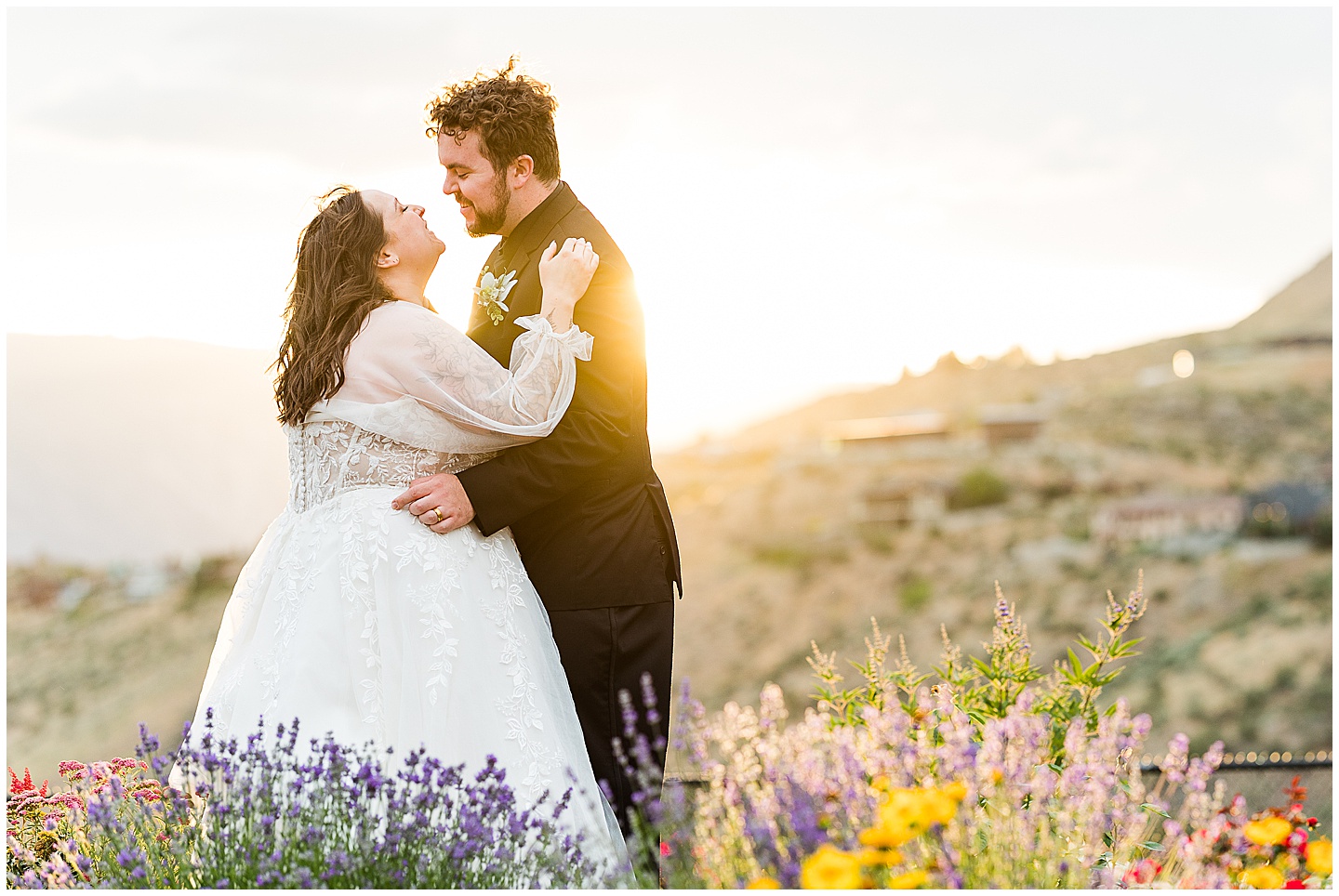 Lake Chelan Summer Wedding