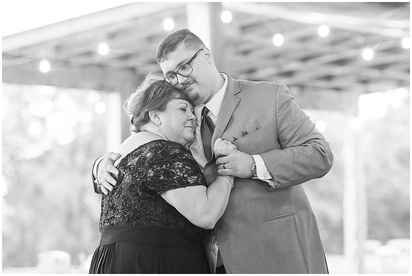 East Texas Navy and Silver Wilderness Spring Wedding Silver Star Ranch