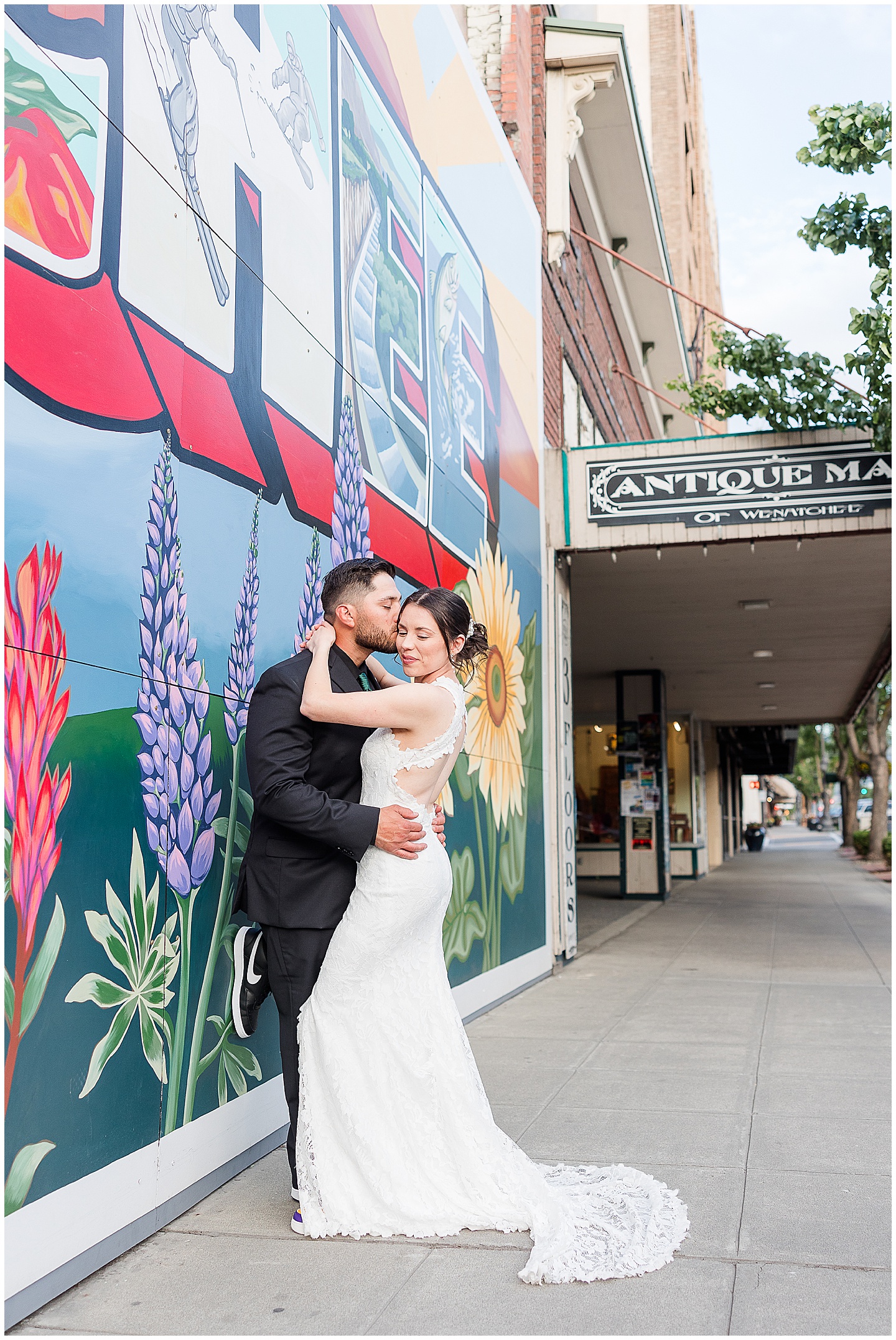 Intimate Wenatchee June Wedding at the Host, emerald green and white accents